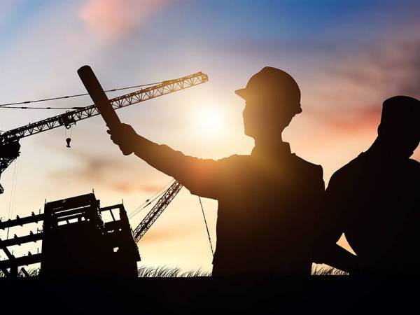 打造高本质财产工人步队助推修建业高品德成长