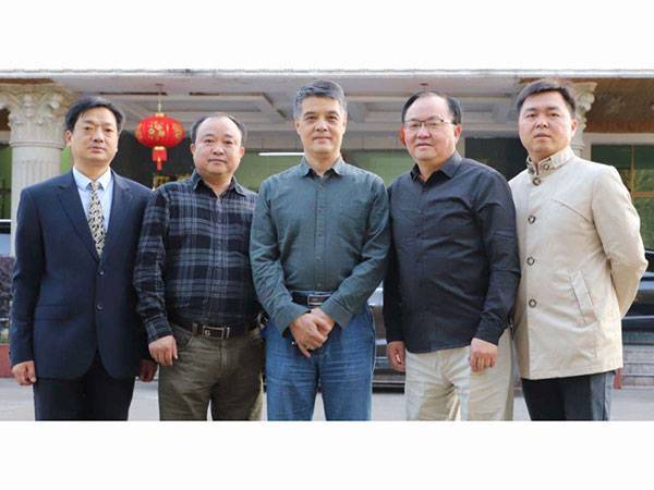 公司团队核心成员合影