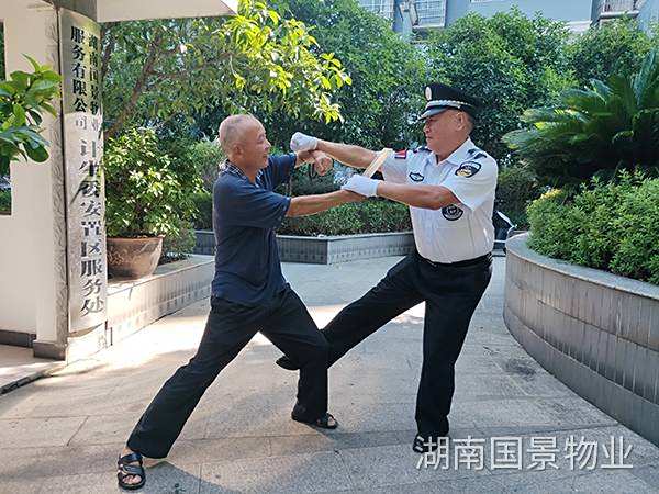 日常擒拿格斗訓(xùn)練