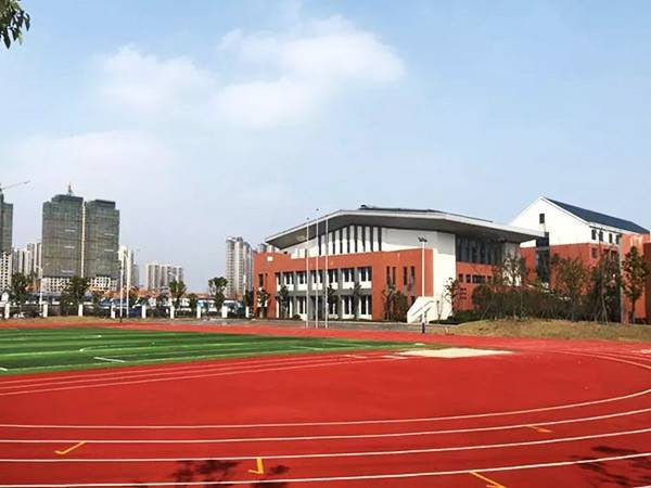岳麓三小