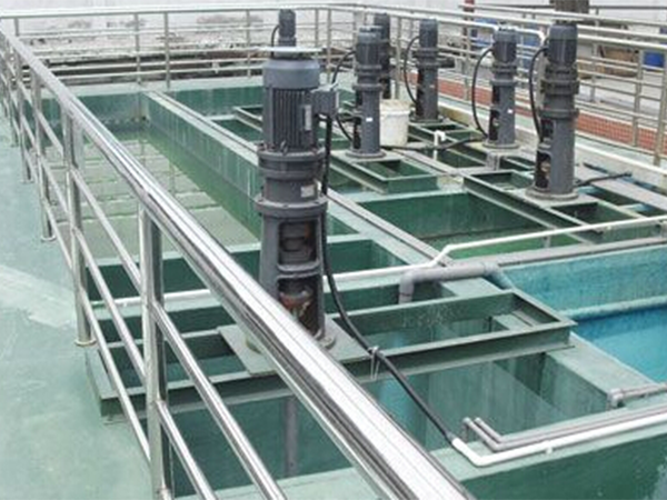 湘西某冶炼厂污水处理池玻璃钢防腐加工