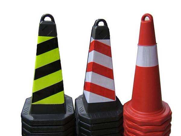 反光膜 圆形标牌 三角形标牌 方牌 杆件 地笼 定制标牌 施工警示牌