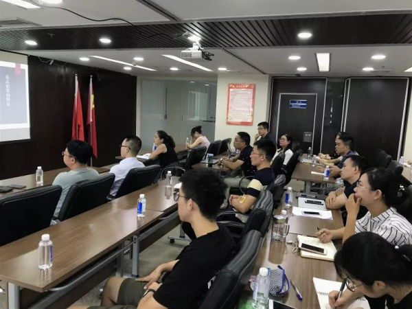 长盈刑事律师团队肖兴利律师受邀在盈科长沙刑事辩护专题讲座发表主题演讲