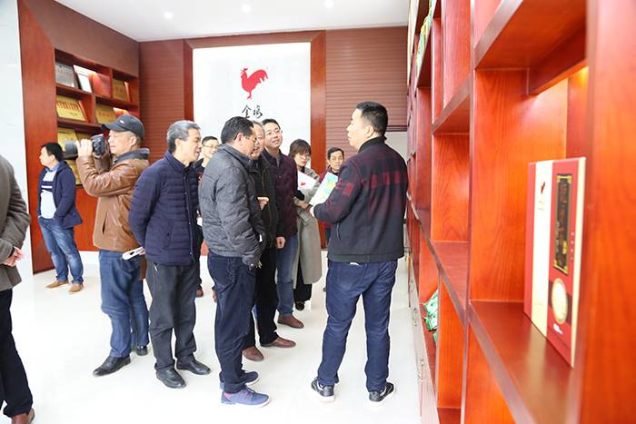县人大常委会副主任刘汉才及环保局长副局长