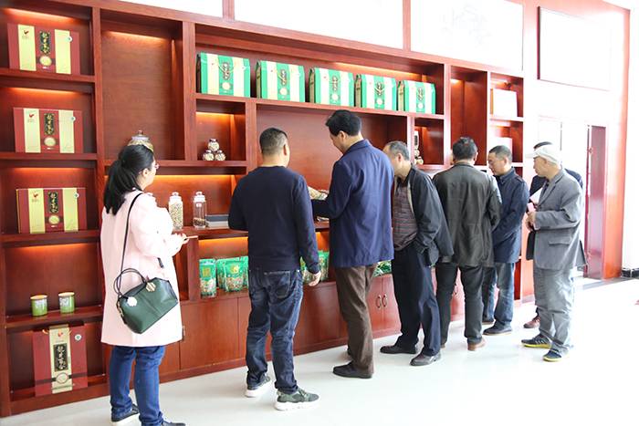 市政协副主席周晓红来我司调研政协工作“四