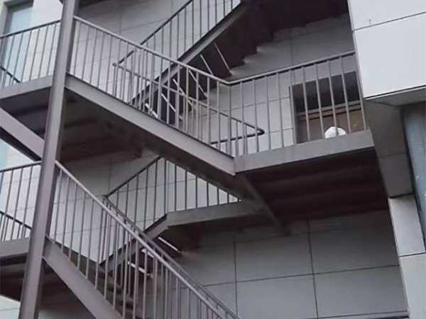 钢结构楼梯