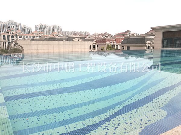 長沙明昇壹城一期屋頂無邊際游泳池