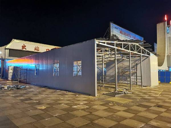岳阳火车站出站口核酸检测钢架棚