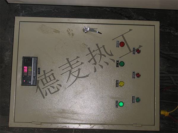小型电气控制柜