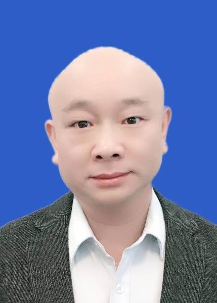 易灿飞.主任