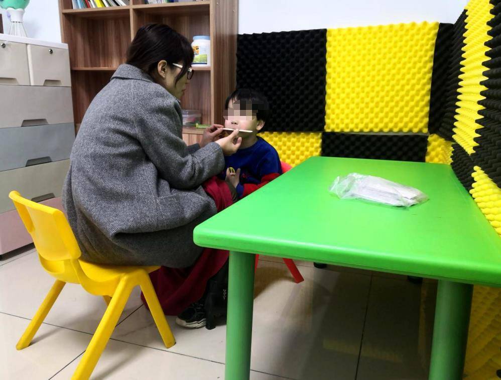 言语矫治