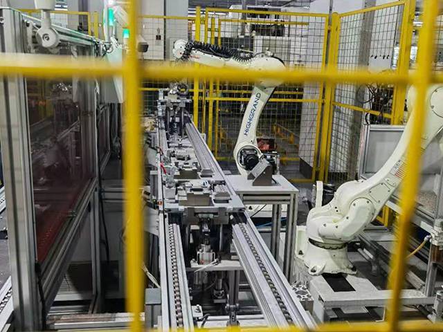 机器人自动组装线