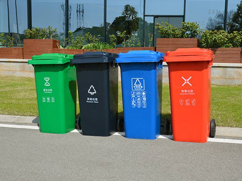 多规格塑料垃圾桶