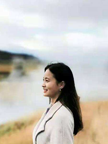 女士
