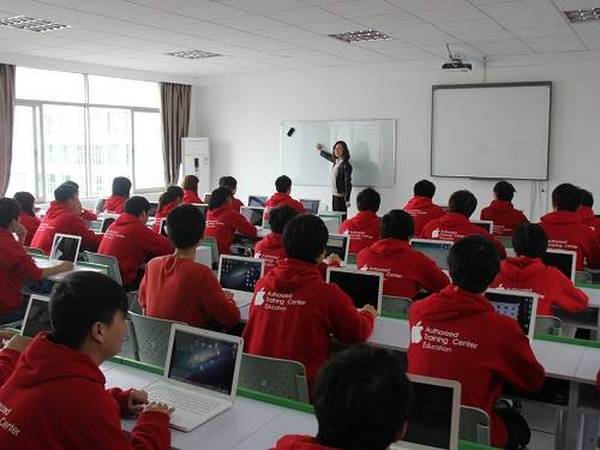 計算機專業實訓室 (2)