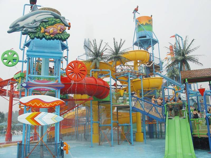 水上乐园游乐设备-儿童互动水屋,儿童泳池吸水设备