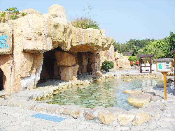 假山水景喷泉