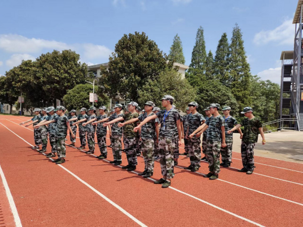 常規(guī)軍事訓(xùn)練