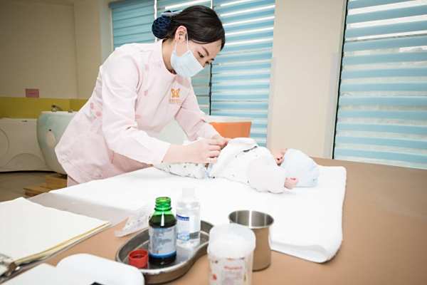 新生儿健康护理
