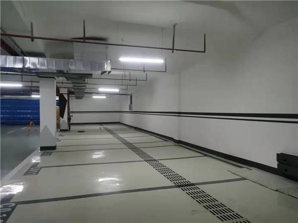 麻阳县锦江东苑停车场