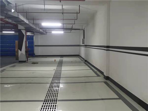 麻阳县锦江东苑停车场
