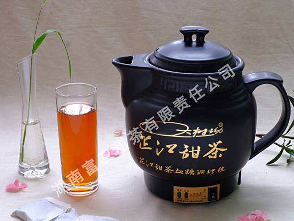 木姜叶柯甜茶助力乡村经济发展