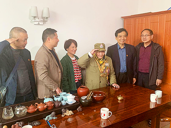 中共湖南景辰会计师事务所慰问益阳市老革命家“忆党史”主题党日活动