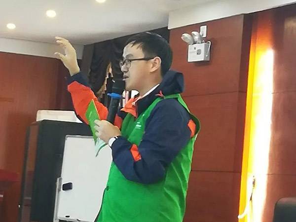 释放精神压力，促进家庭康复（主题党日活动）