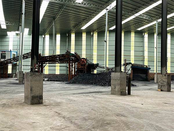 石墨原料分篩區(qū)