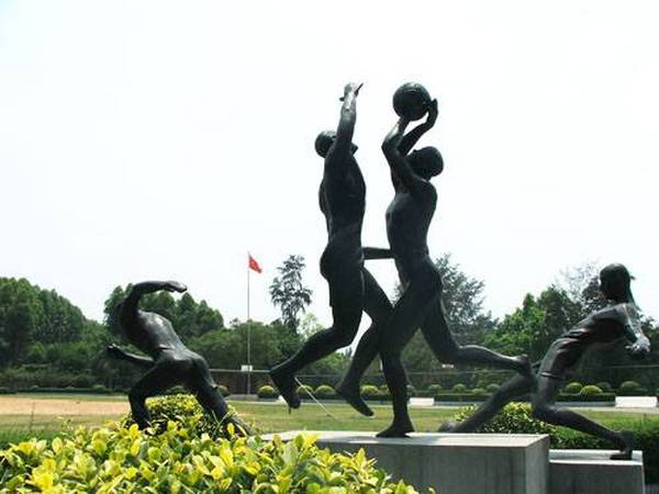 校園文化雕塑