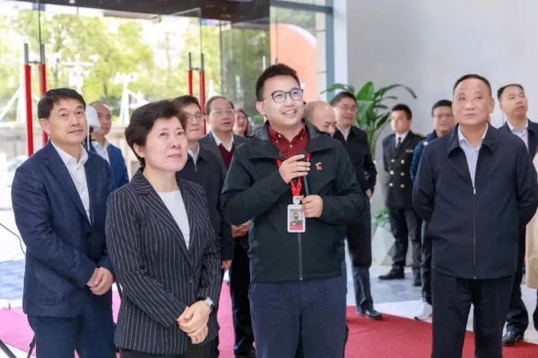 【会员新闻】省委常委、市委书记吴桂英调研副会长单位水羊股份：要深耕市场，要加力创新