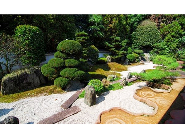 日式別墅庭院