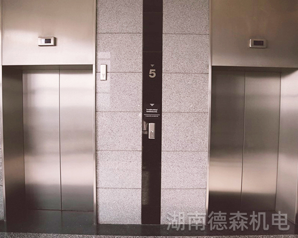 乘客電梯
