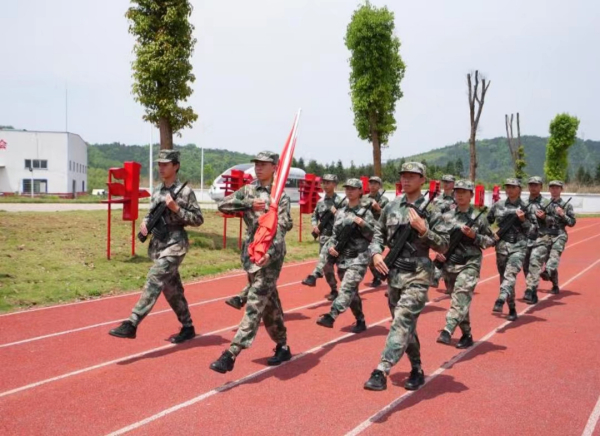 中大高科“別開生面”的軍事化