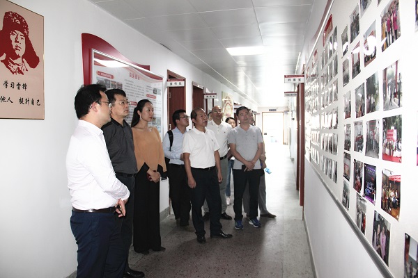 民进重庆市江北区委来长考察交流2