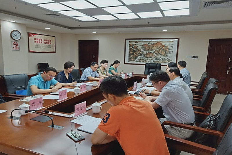 民进长沙市委”中学生身体健康调查研究”课题组赴广州调研