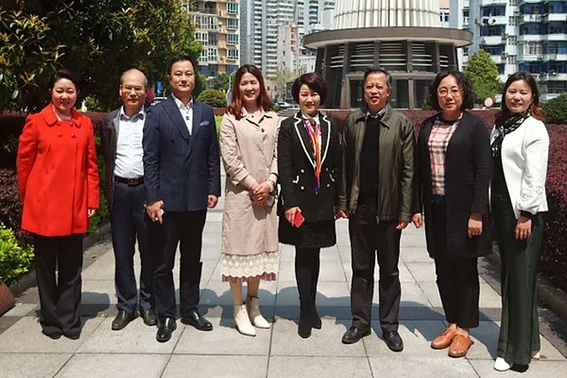 市委会妇女、老龄和三胞委员会携手机关支部开展团建活动广州民进来长沙调研交流