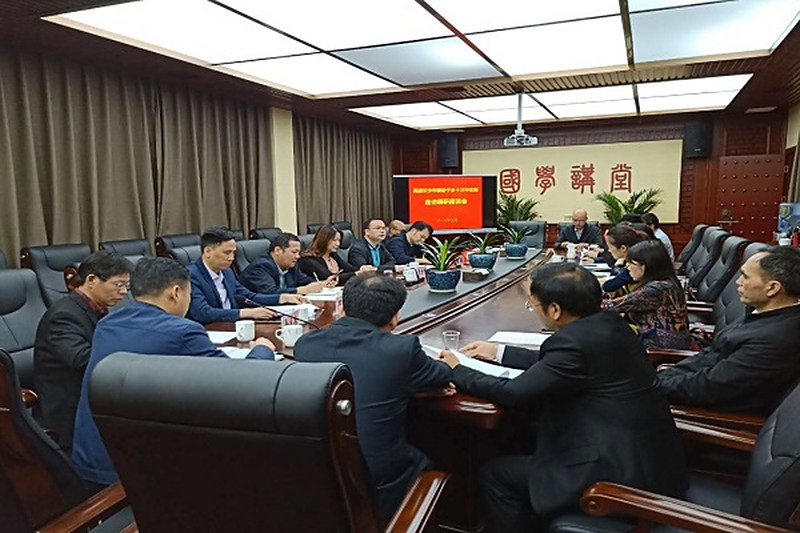 李素娥带队走访民进宁乡十三中、一中支部