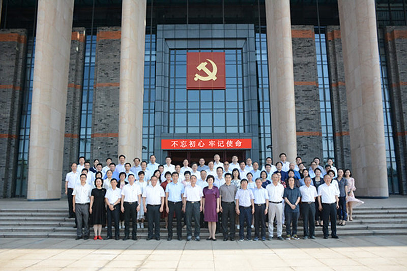 会省委主委班子参加暑期谈心活动并与浙江民进开展对口学习交流