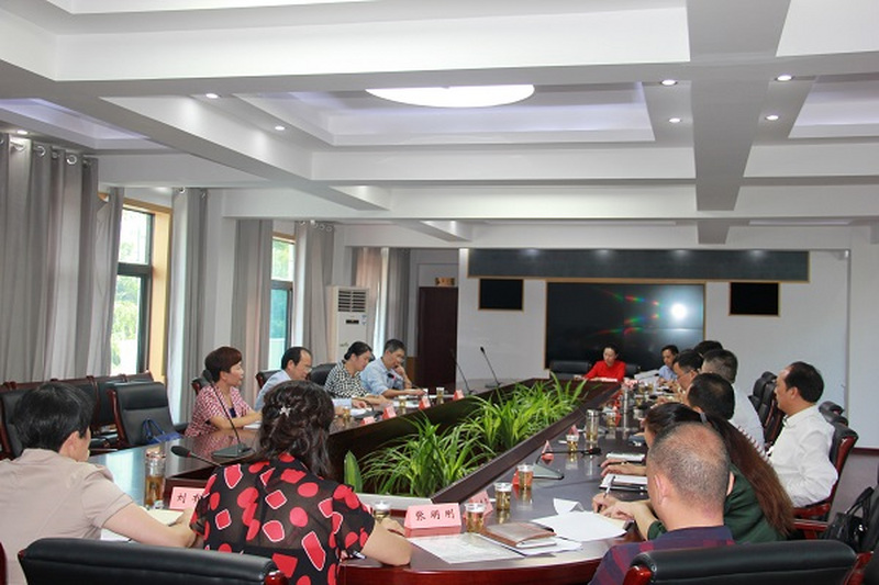 中共长沙市委常委、统战部部长谭小平一行走访民进市委机关