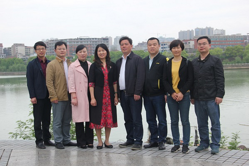民进长沙市委专职副主委李素娥一行赴邵阳考察交流
