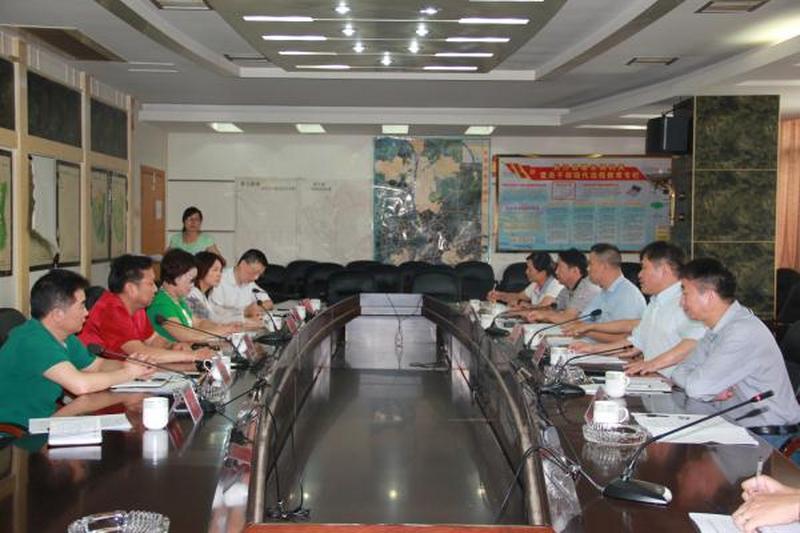 会市委赴多地调研小城镇建设与旅游产业融合发展
