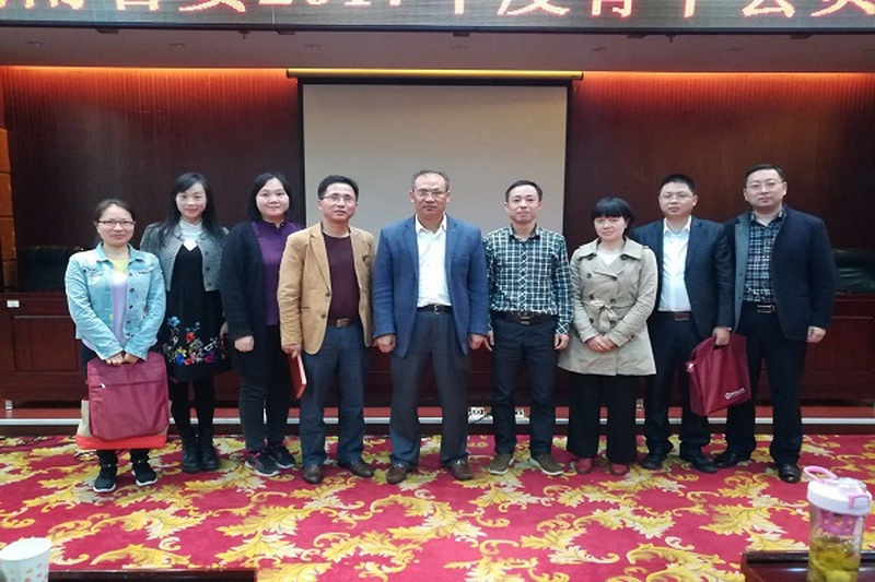 民进长沙市委部分骨干会员参加会省委2017年骨干会员培训班