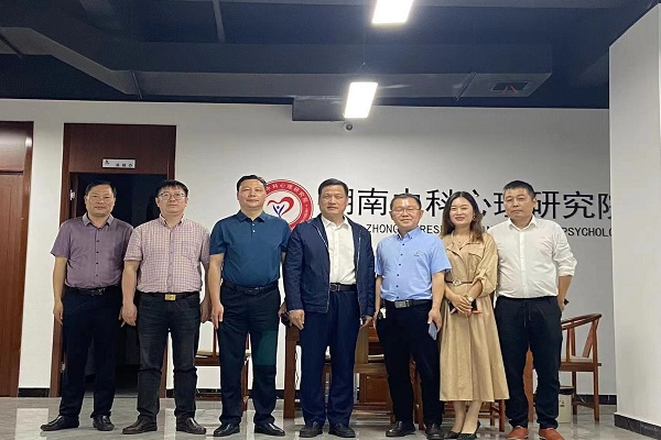 长沙县政协副主席杨溪阁一行赴民进会员企业