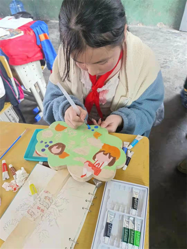 个人绘制校园提示牌