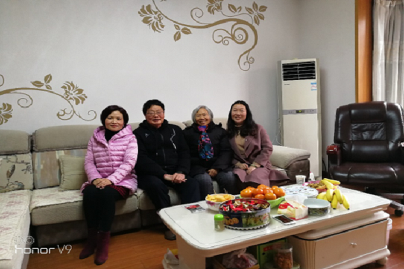 浓浓关怀暖人心——中共天心区委统战部领导走访慰问民进老会员