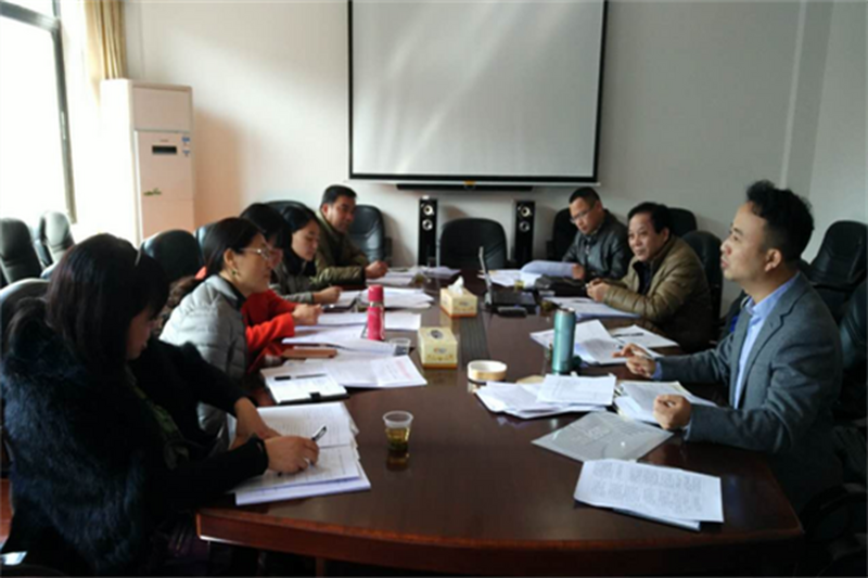开福区工委组织召开工委班子、支部主委会议