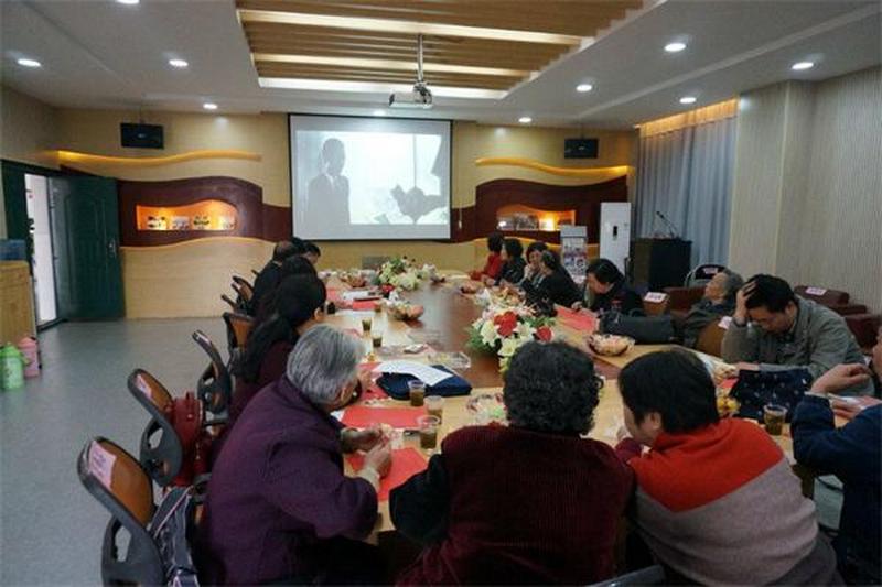 民进天心区工委直属支部召开支部会员大会