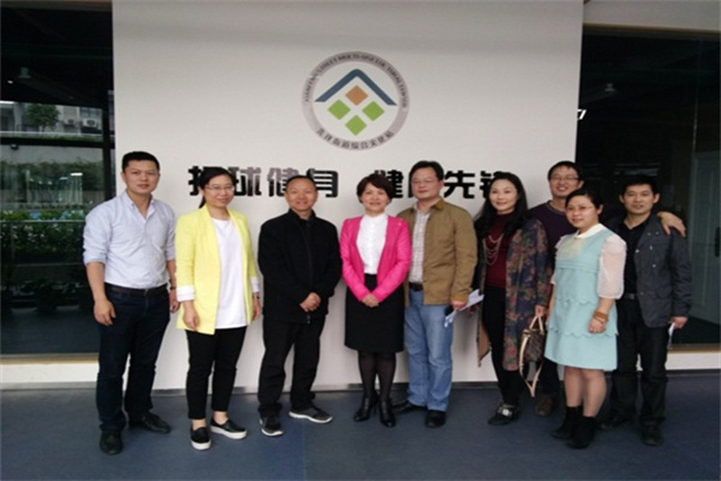 天心区工委开展“同心阳光成长+”社会服务调研活动