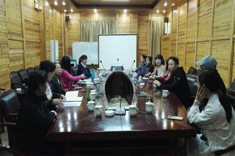 开福区工委直属一支部举行“三八”节庆祝暨支部会员会议